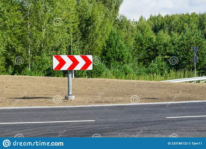 Pijlen op de volledige buitenmuur Pijlen op de volledige buitenmuur